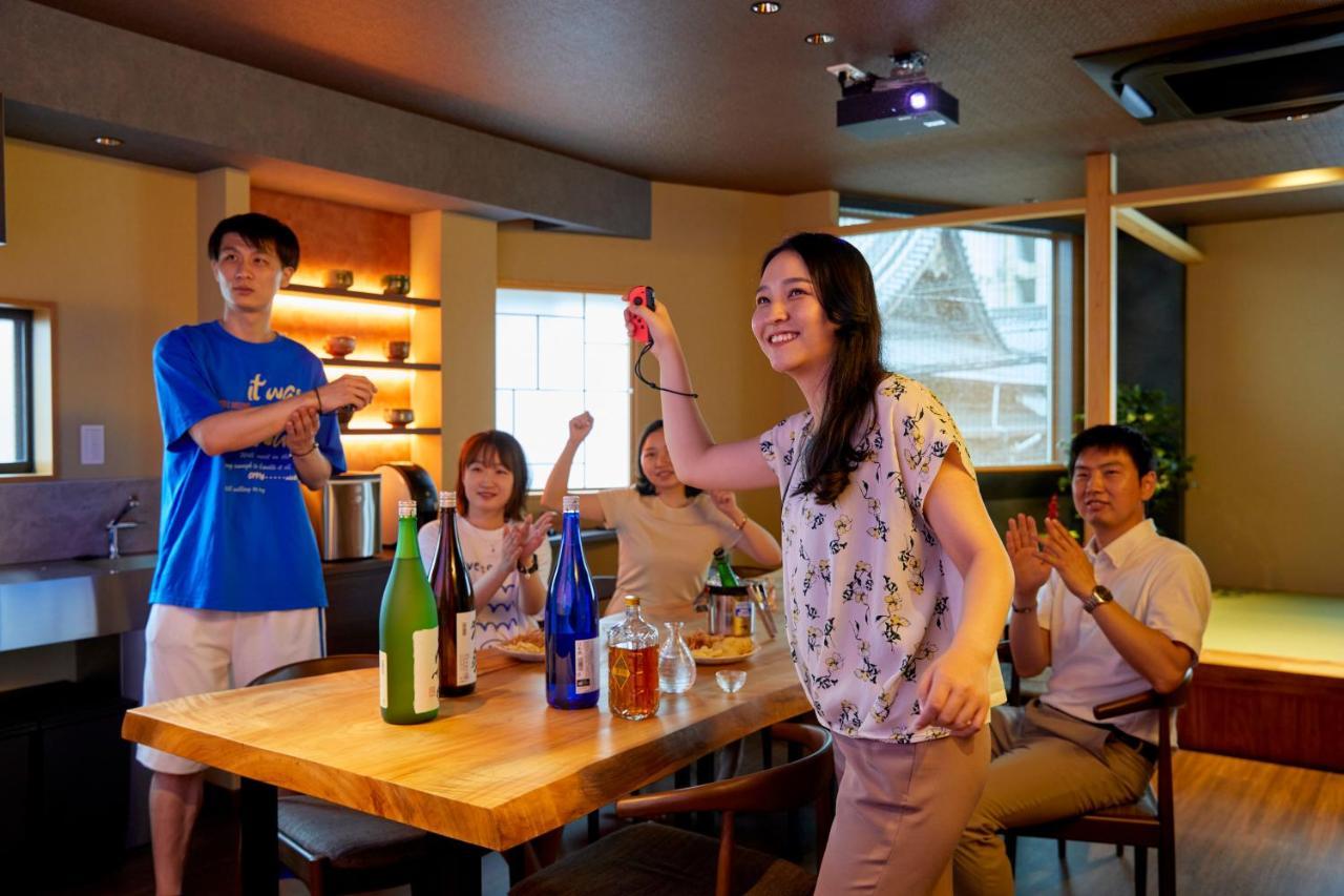 古今 天下茶屋 With A Private Parking Lot And A Half Open-Air Bath And Direct To Kix Villa Osaka Bagian luar foto