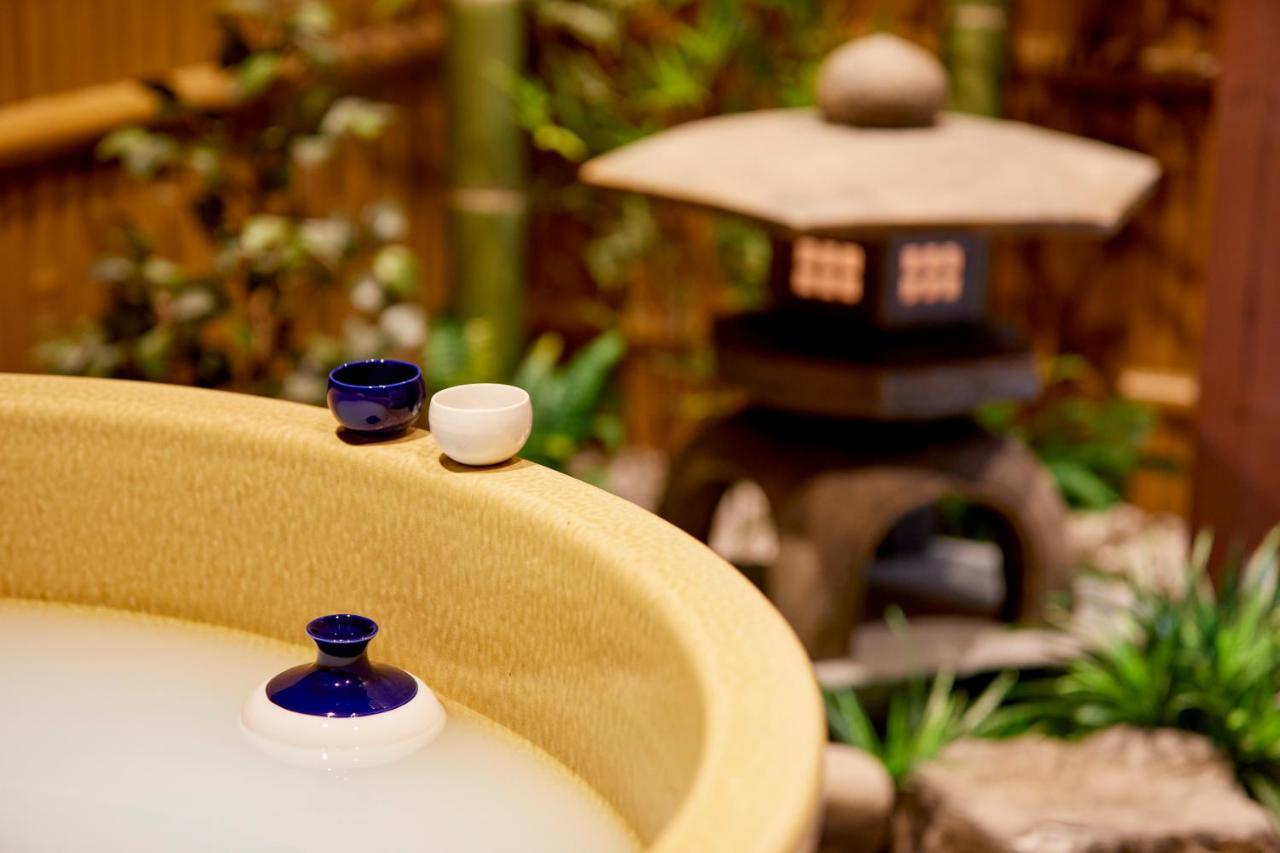 古今 天下茶屋 With A Private Parking Lot And A Half Open-Air Bath And Direct To Kix Villa Osaka Bagian luar foto