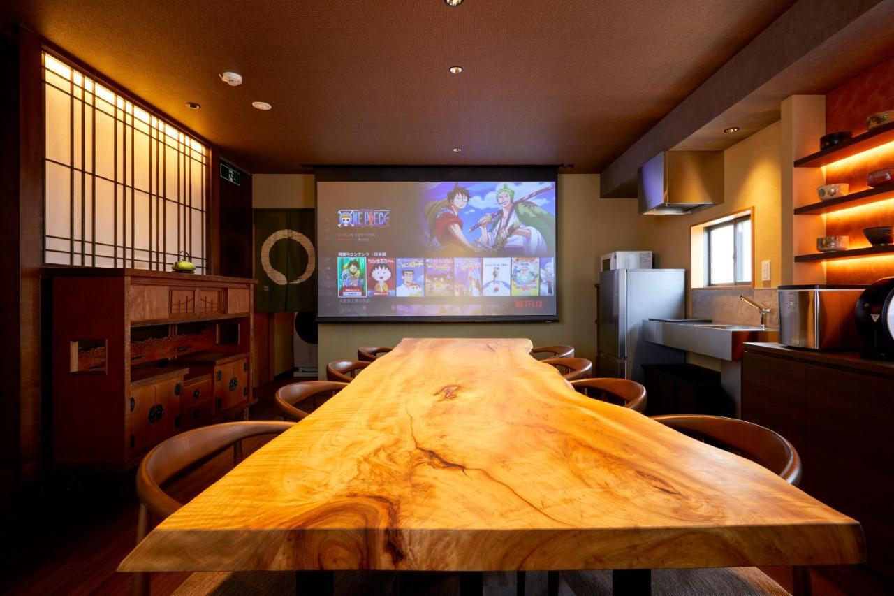 古今 天下茶屋 With A Private Parking Lot And A Half Open-Air Bath And Direct To Kix Villa Osaka Bagian luar foto
