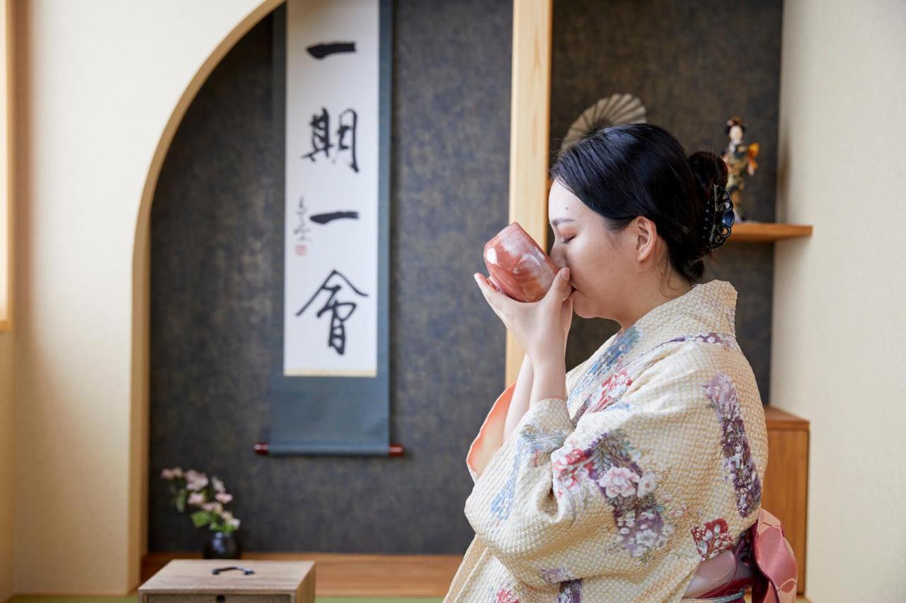 古今 天下茶屋 With A Private Parking Lot And A Half Open-Air Bath And Direct To Kix Villa Osaka Bagian luar foto