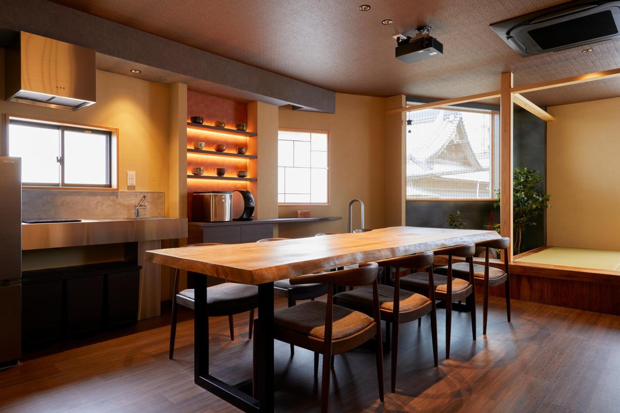 古今 天下茶屋 With A Private Parking Lot And A Half Open-Air Bath And Direct To Kix Villa Osaka Bagian luar foto